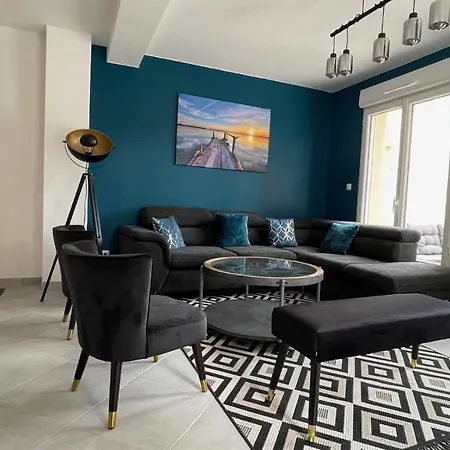 Magnifique 12 Pers - 6 Avec Salle De Bain Privative Au Calme - 30 Min Asterix - Ecrin De Charme Appartement Compiègne